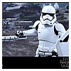 Finn-First-Order-Riot-Control-Stormtrooper-MMS346-Hot-Toys-012.jpg