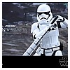 Finn-First-Order-Riot-Control-Stormtrooper-MMS346-Hot-Toys-013.jpg