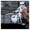 Finn-First-Order-Riot-Control-Stormtrooper-MMS346-Hot-Toys-014.jpg