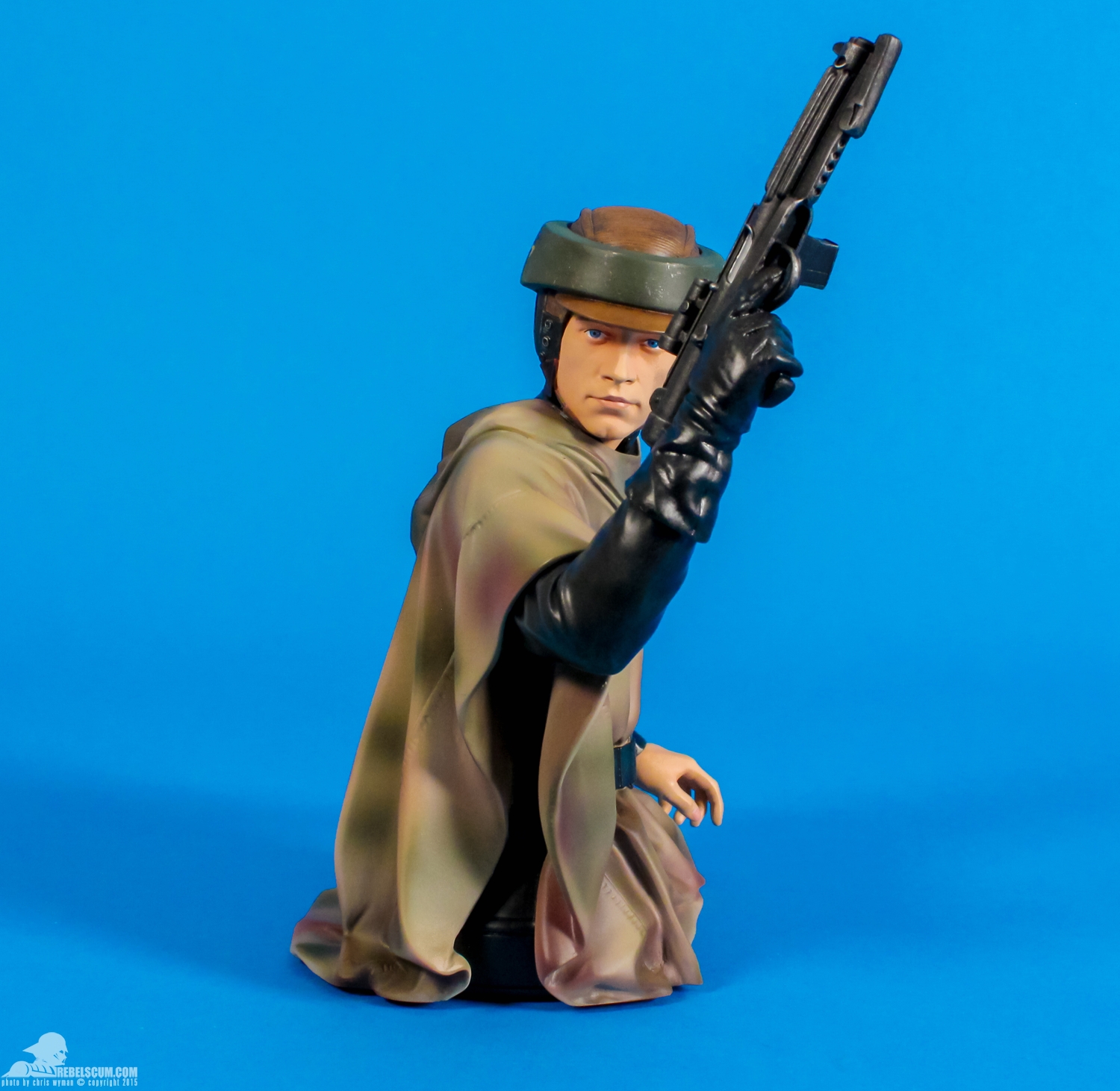 Gentle-Giant-Ltd-Luke-Skywalker-Endor-PGM-Mini-Bust-Review-006.jpg