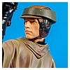 Gentle-Giant-Ltd-Luke-Skywalker-Endor-PGM-Mini-Bust-Review-009.jpg