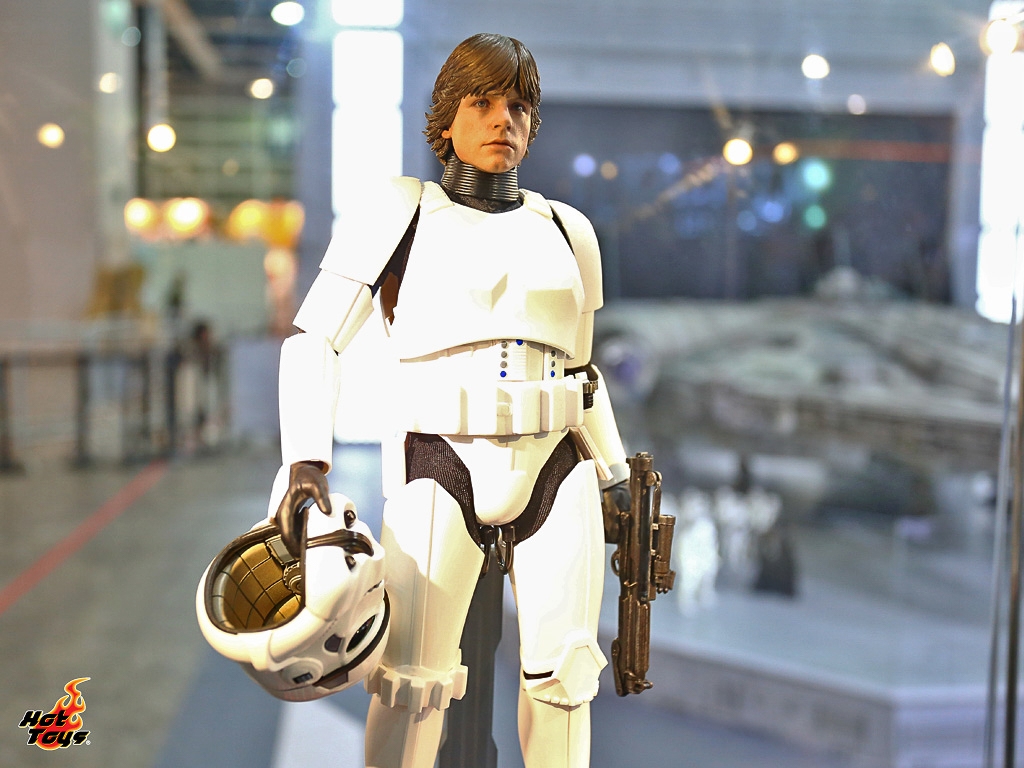 Hot Toys-Ani-Com-and-Games-Hong-Kong-009.jpg