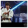 Hot-Toys-MMS297-A-New-Hope-Luke-Skywalker-002.jpg