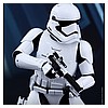 Hot-Toys-317-First-Order-Stormtrooper-005.jpg