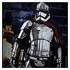 Hot-Toys-MMS328-The-Force-Awakens-1-6-scale-Captain-Phasma-006.jpg