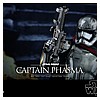 Hot-Toys-MMS328-The-Force-Awakens-1-6-scale-Captain-Phasma-010.jpg