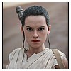 Hot-Toys-MMS337-The-Force-Awakens-Rey-BB-8-014.jpg