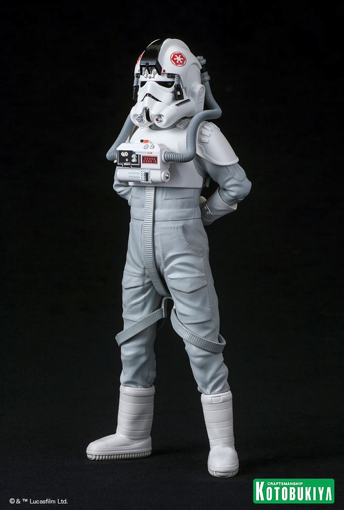 Kotobukiya-Fully-Painted-AT-AT-Driver-ARTFX-008.jpg