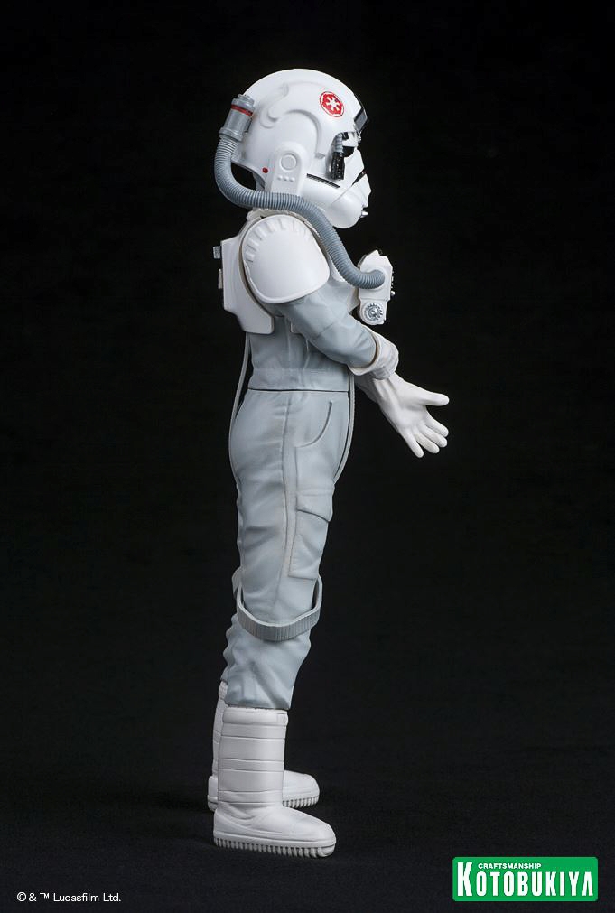 Kotobukiya-Fully-Painted-AT-AT-Driver-ARTFX-018.jpg