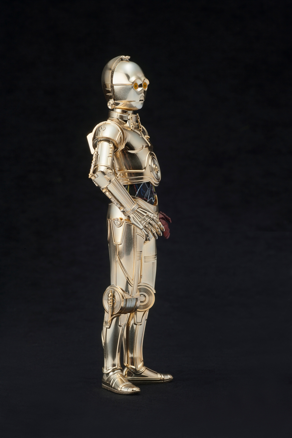 Kotobukiya-Star-Wars-C-3PO-R2-D2-BB-8-ARTFX-Statue-Set-006.jpg