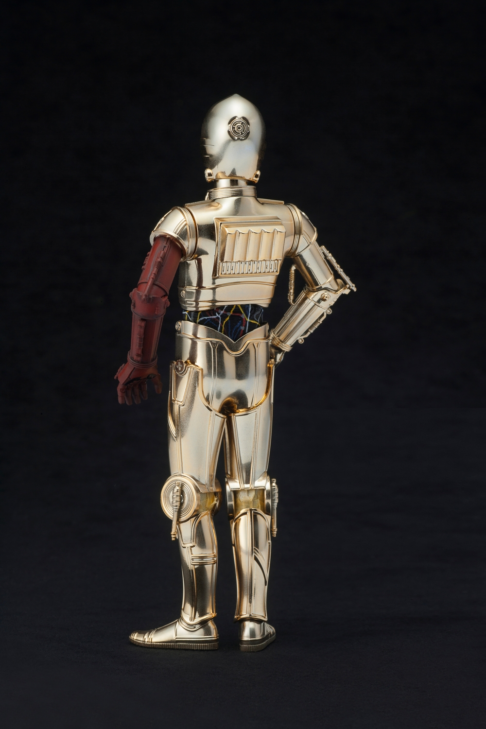 Kotobukiya-Star-Wars-C-3PO-R2-D2-BB-8-ARTFX-Statue-Set-008.jpg