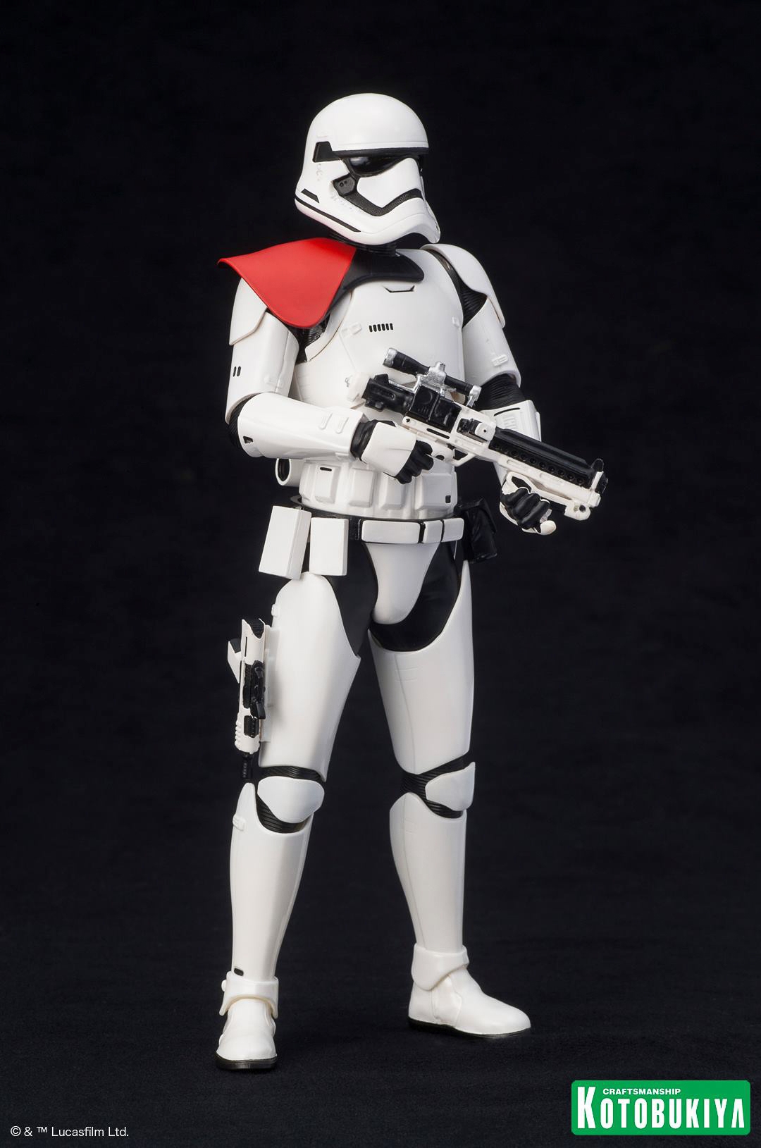 Kotobukiya-The-Force-Awakens-First-Order-Stormtrooper-ARTFX-005.jpg