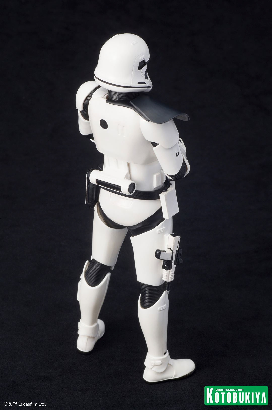 Kotobukiya-The-Force-Awakens-First-Order-Stormtrooper-ARTFX-013.jpg