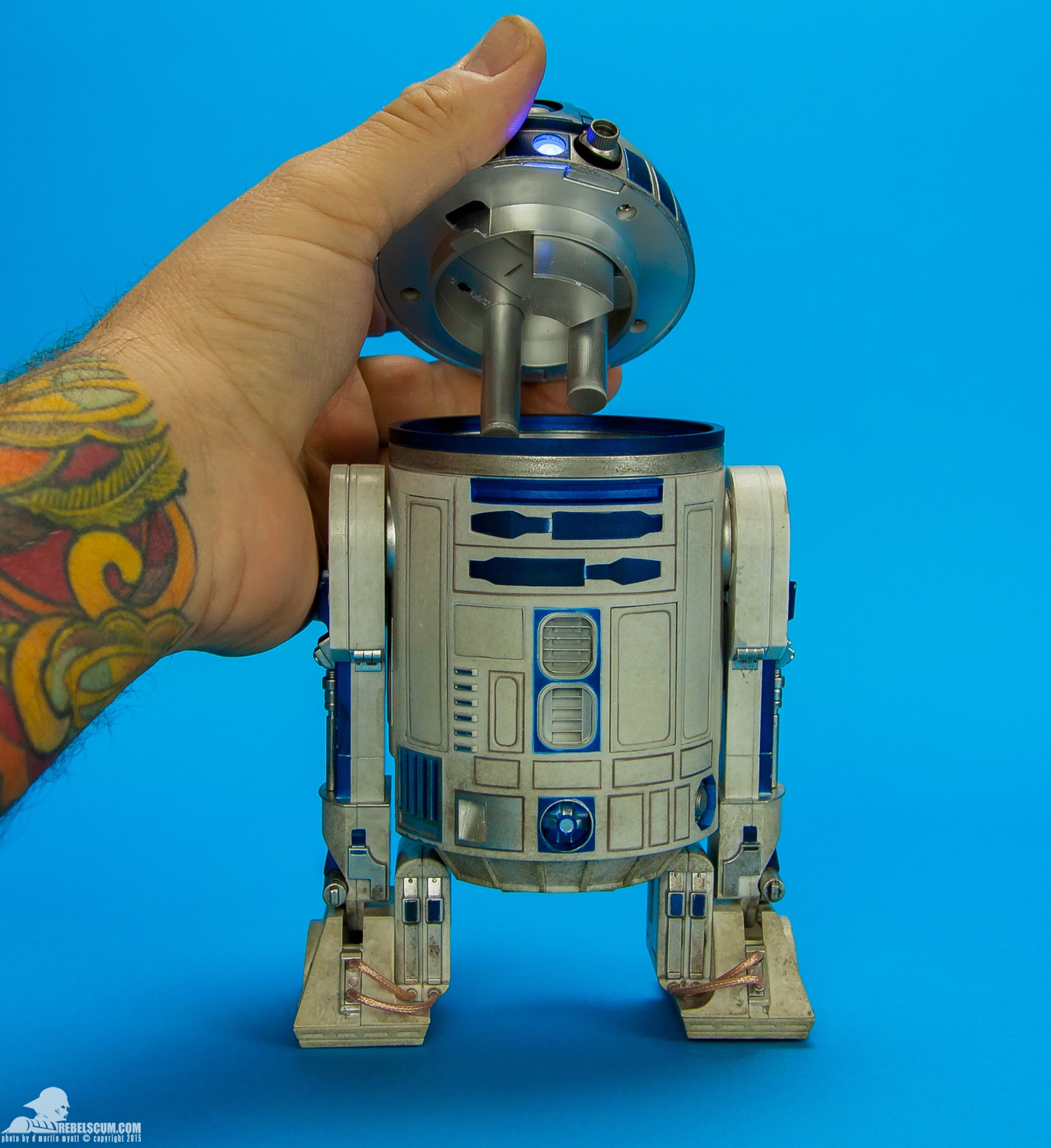 Sideshow-Collectibles-R2-D2-Sixth-Scale-Figure-Review-013.jpg