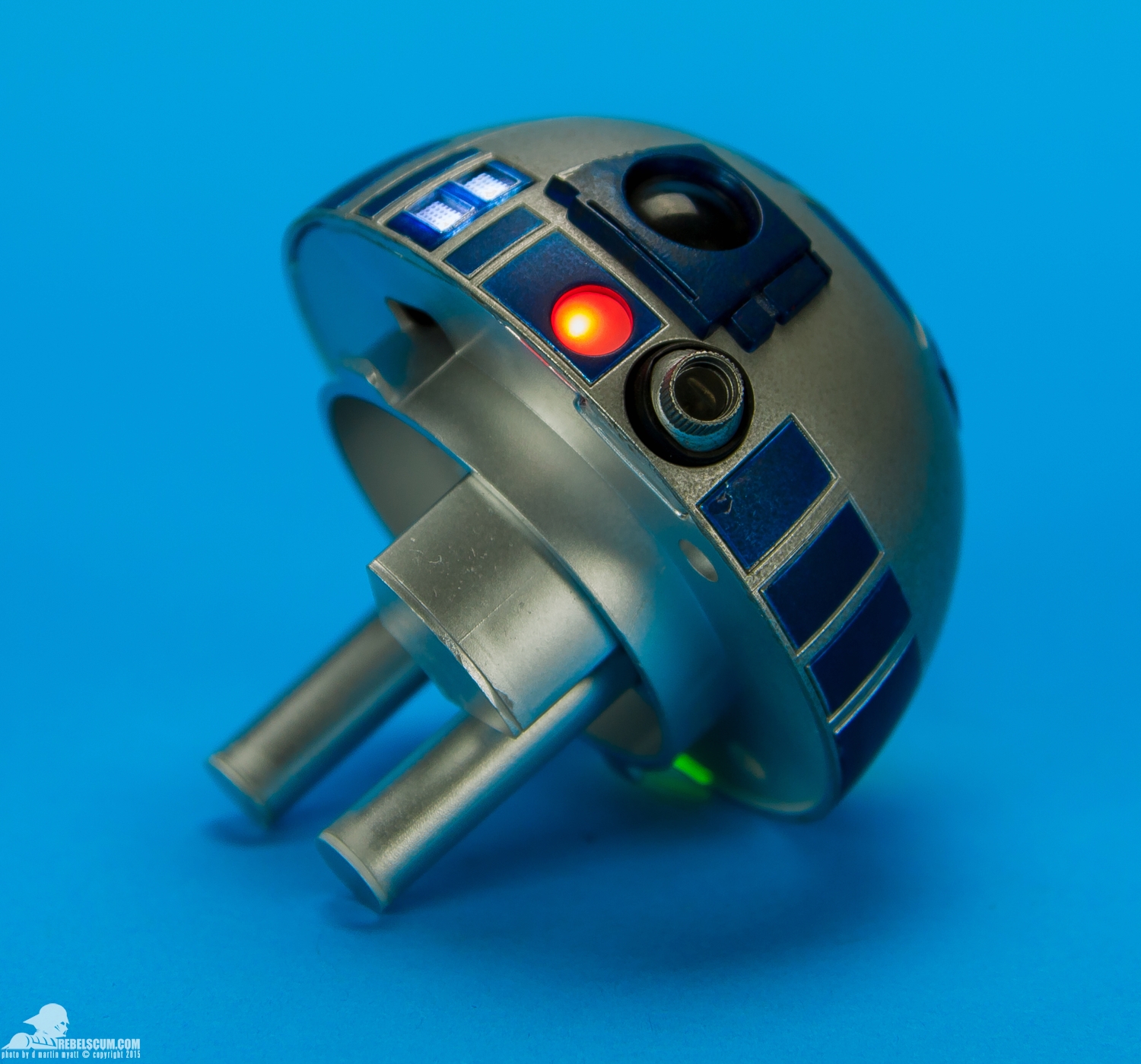 Sideshow-Collectibles-R2-D2-Sixth-Scale-Figure-Review-015.jpg