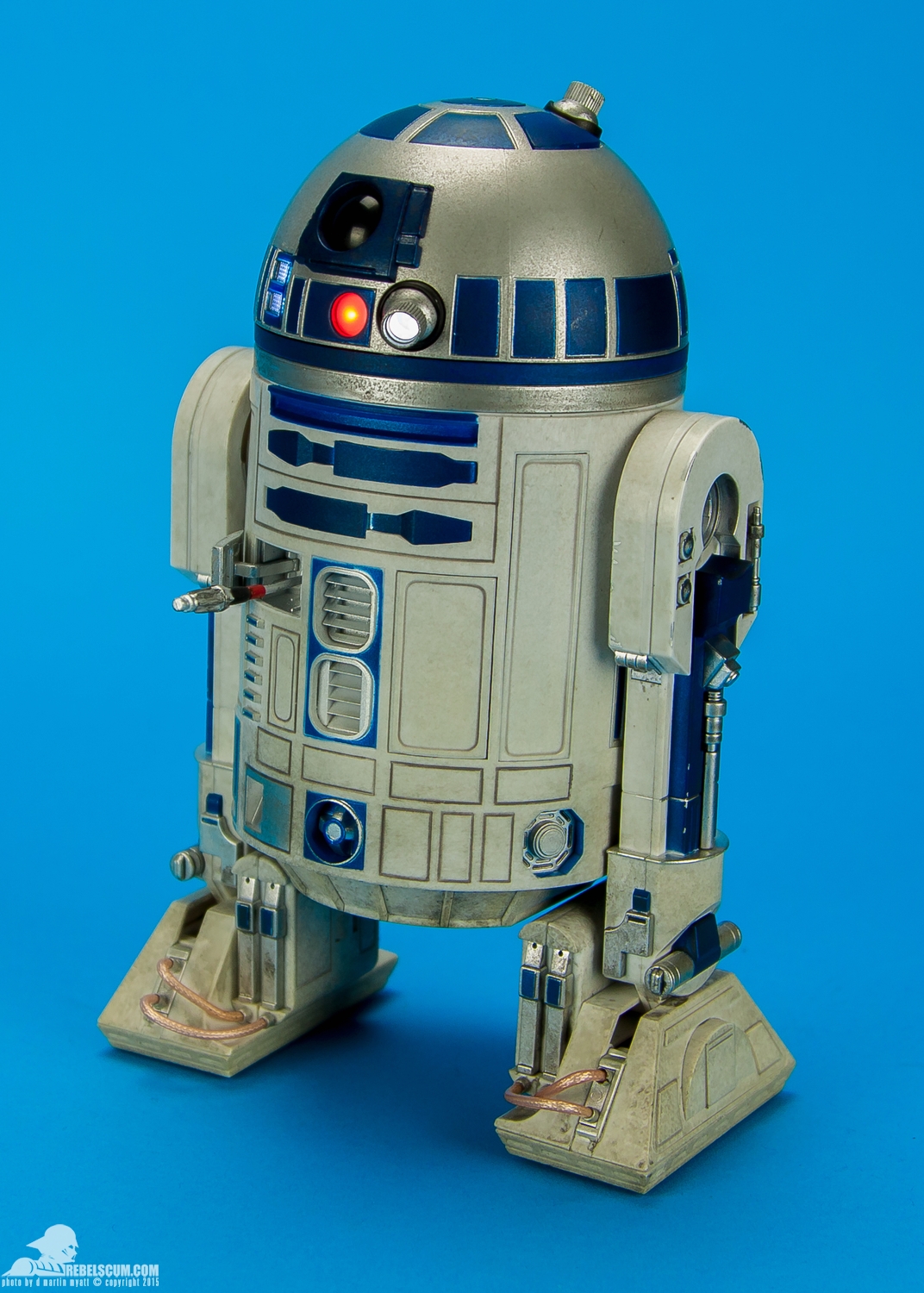 Sideshow-Collectibles-R2-D2-Sixth-Scale-Figure-Review-032.jpg