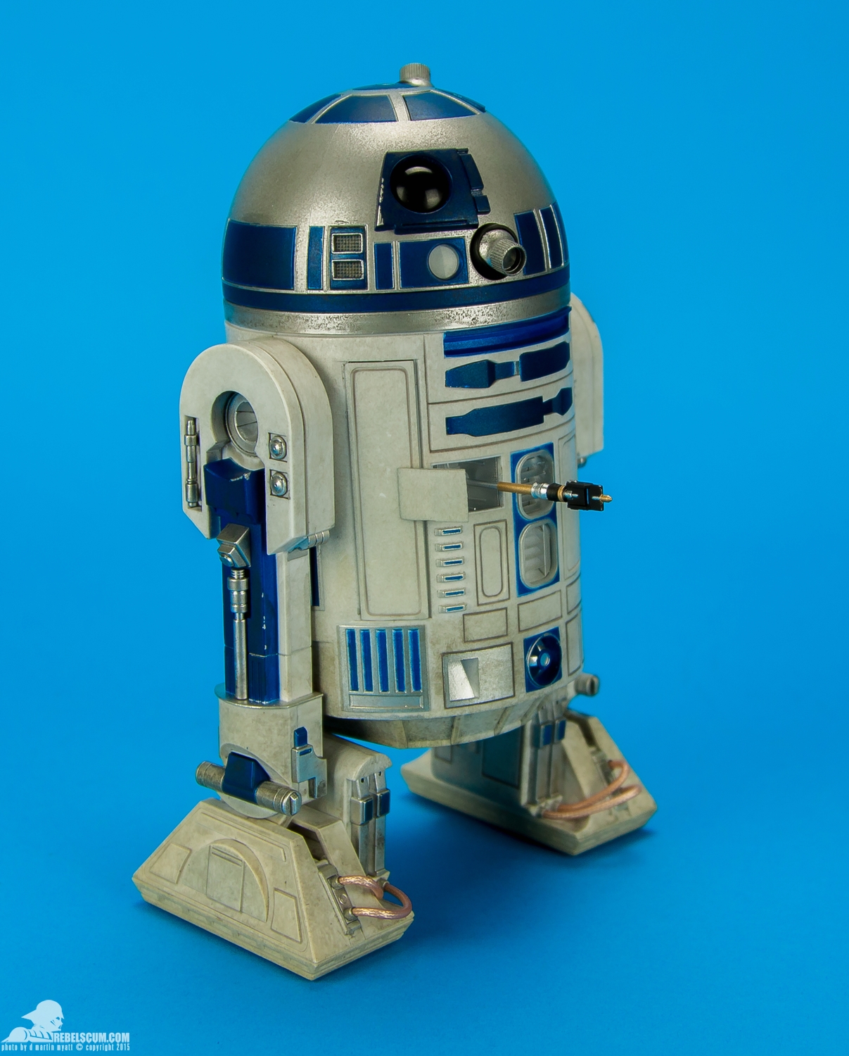 Sideshow-Collectibles-R2-D2-Sixth-Scale-Figure-Review-035.jpg