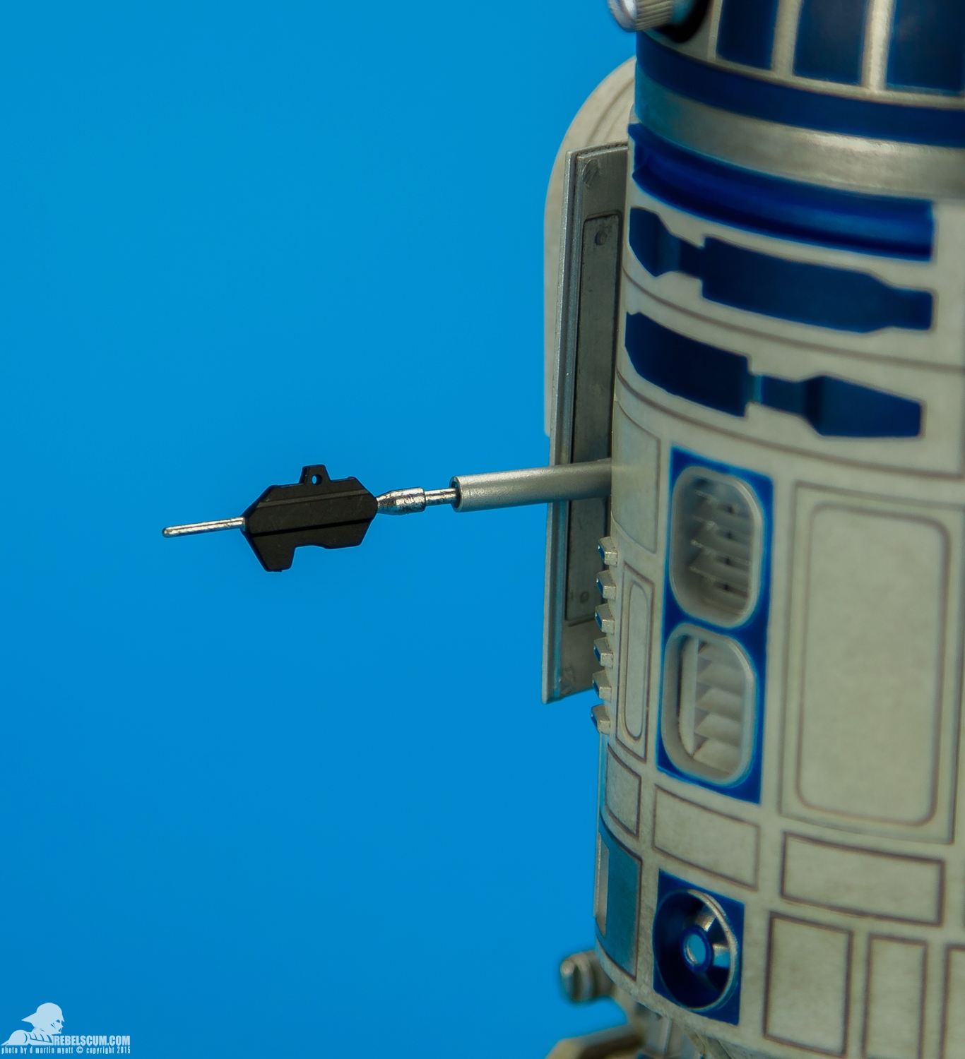 Sideshow-Collectibles-R2-D2-Sixth-Scale-Figure-Review-039.jpg