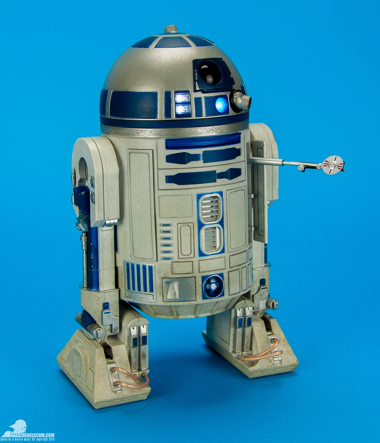 Sideshow-Collectibles-R2-D2-Sixth-Scale-Figure-Review-042.jpg