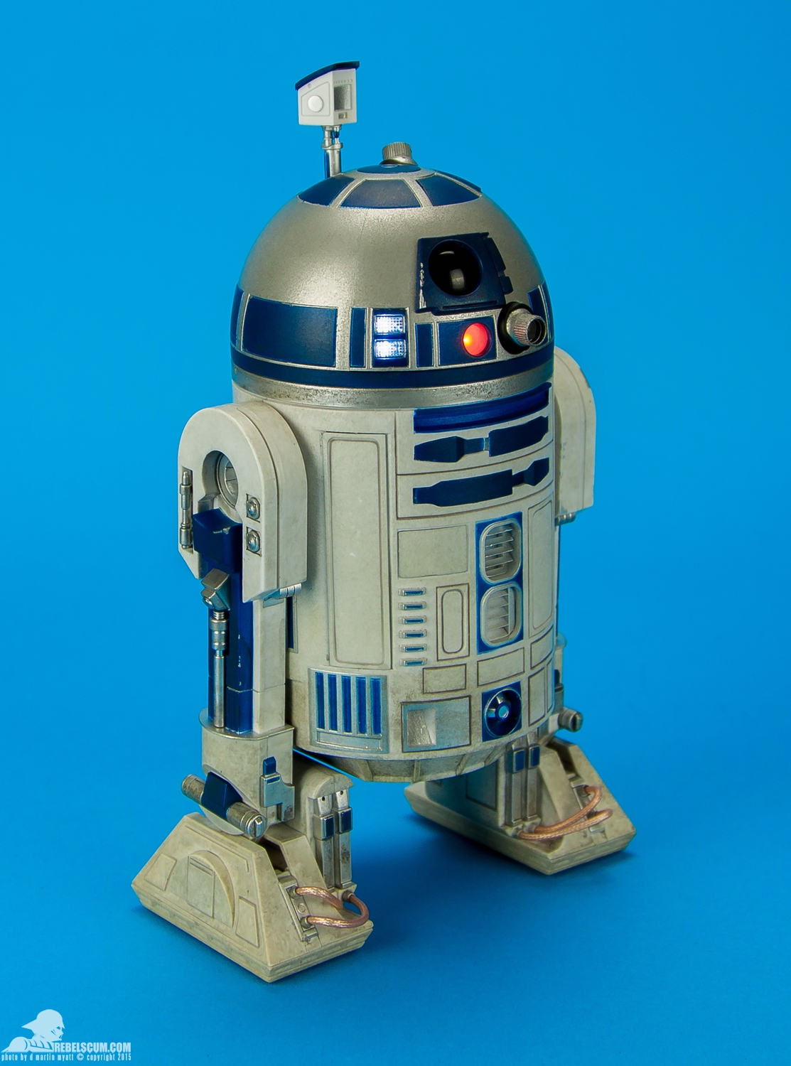 Sideshow-Collectibles-R2-D2-Sixth-Scale-Figure-Review-045.jpg