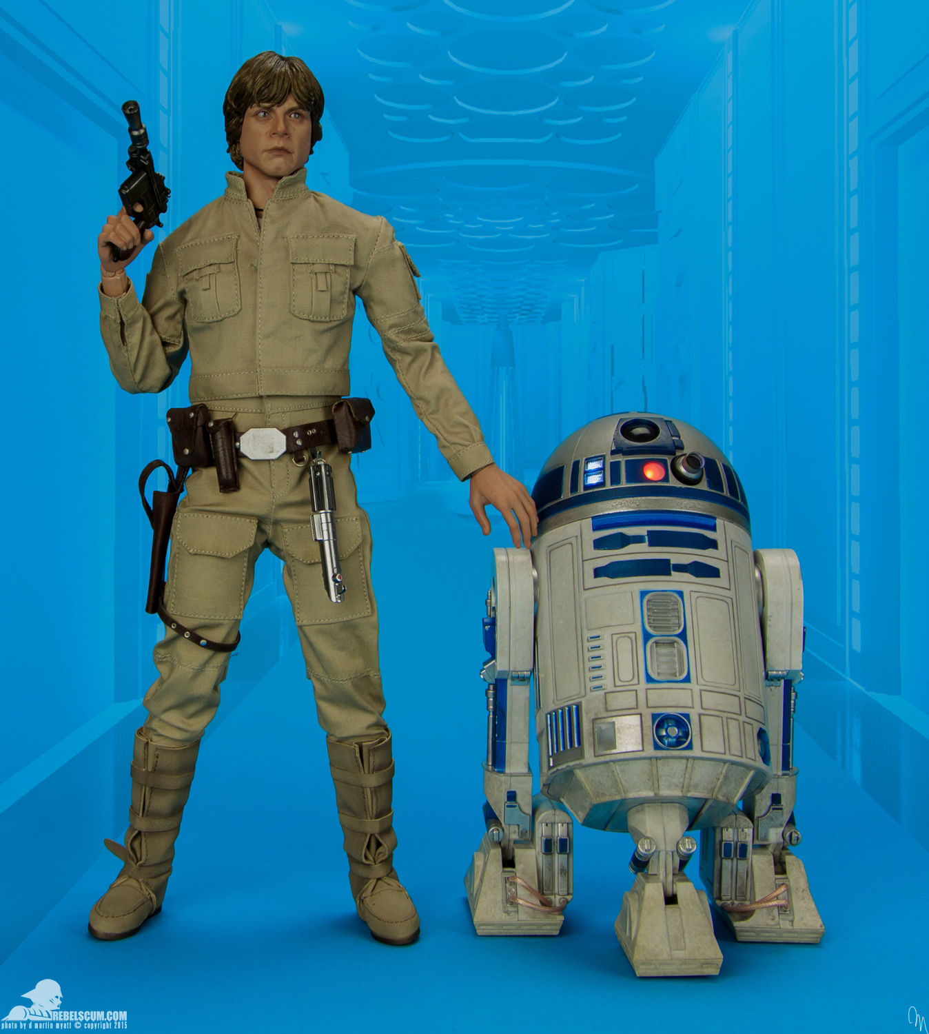 Sideshow-Collectibles-R2-D2-Sixth-Scale-Figure-Review-059.jpg