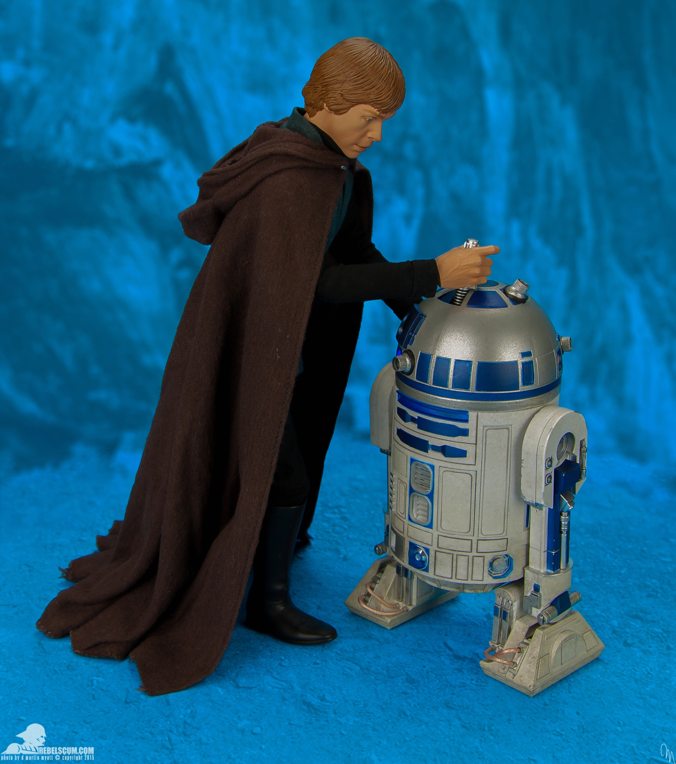 Sideshow-Collectibles-R2-D2-Sixth-Scale-Figure-Review-060.jpg