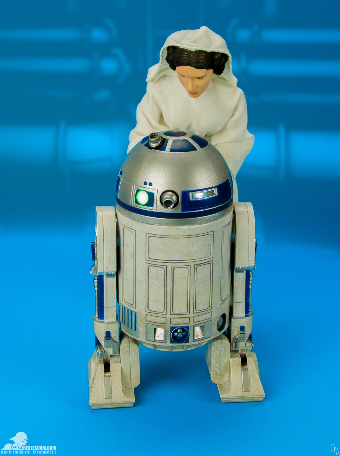 Sideshow-R2-D2-Preview-003.jpg