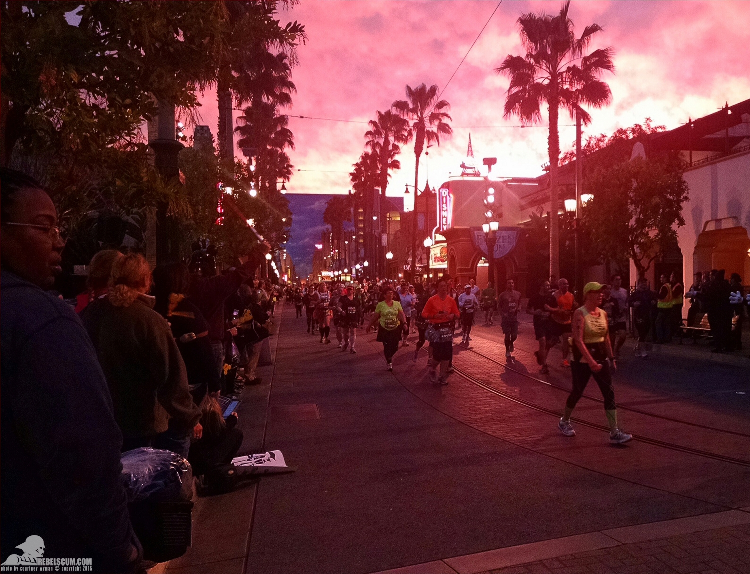 Star-Wars-Half-Marathon-Disneyland-Runners-003.jpg