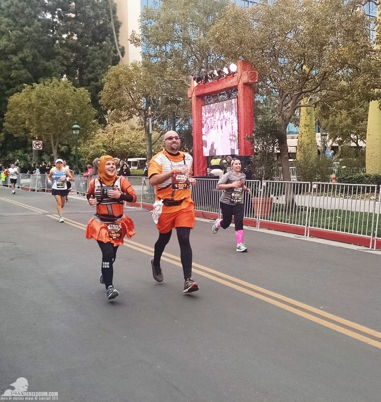 Star-Wars-Half-Marathon-Disneyland-Runners-009.jpg