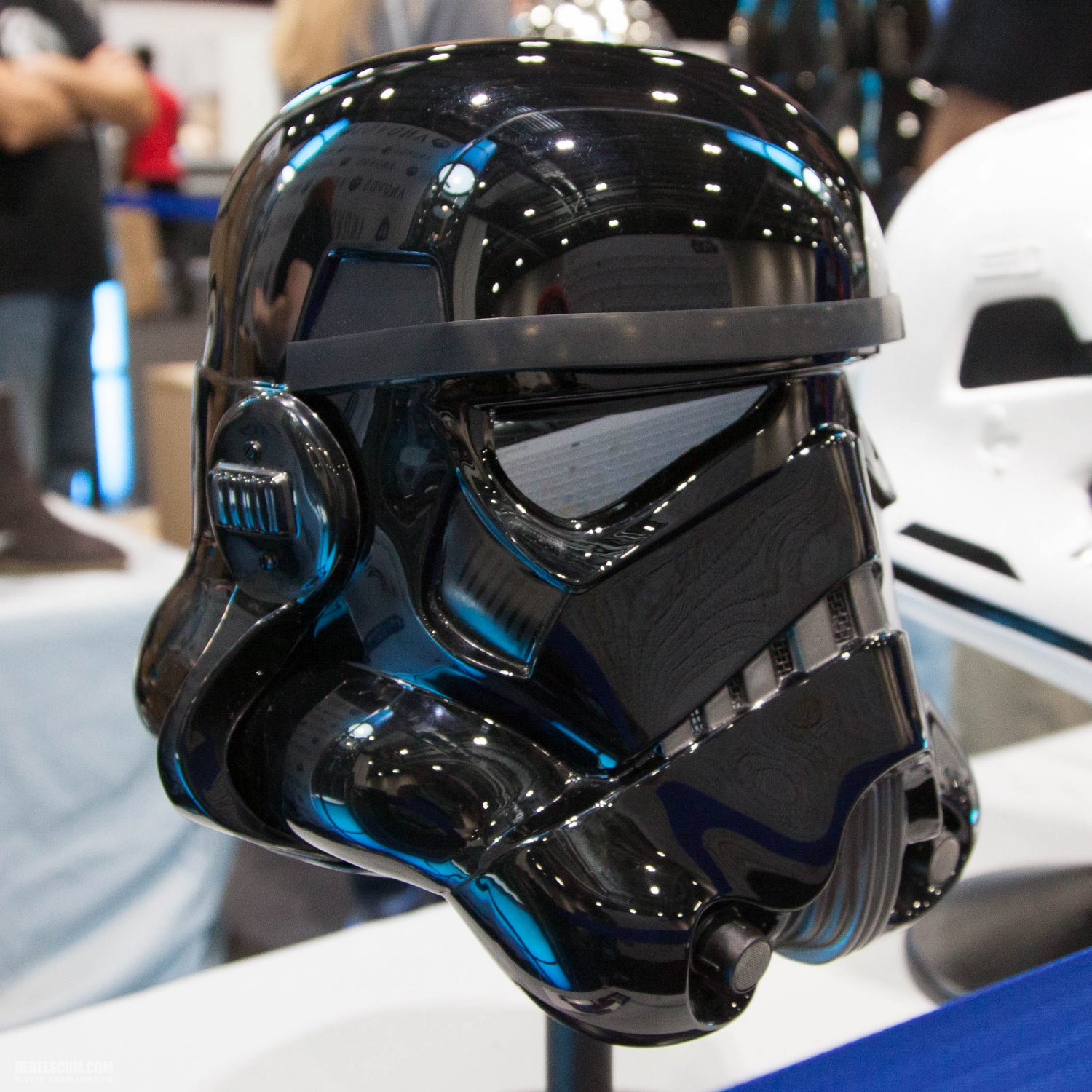 star-wars-celebration-2016-anovos-booth-016.jpg