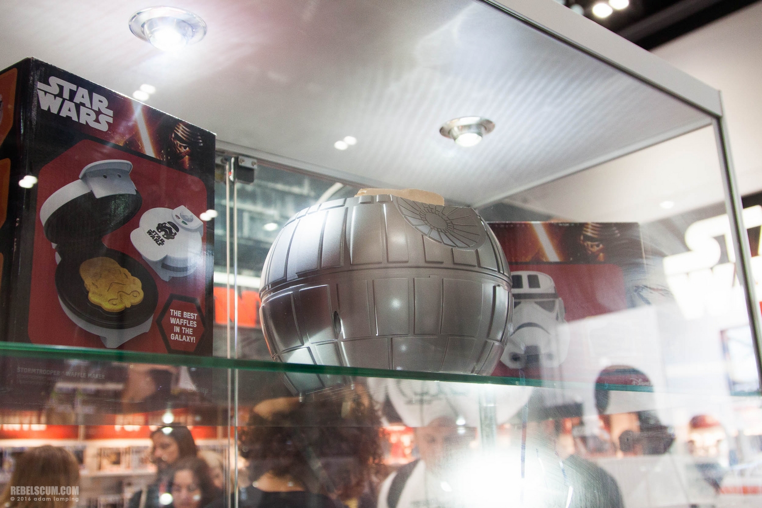 star-wars-celebration-2016-underground-toys-002.jpg