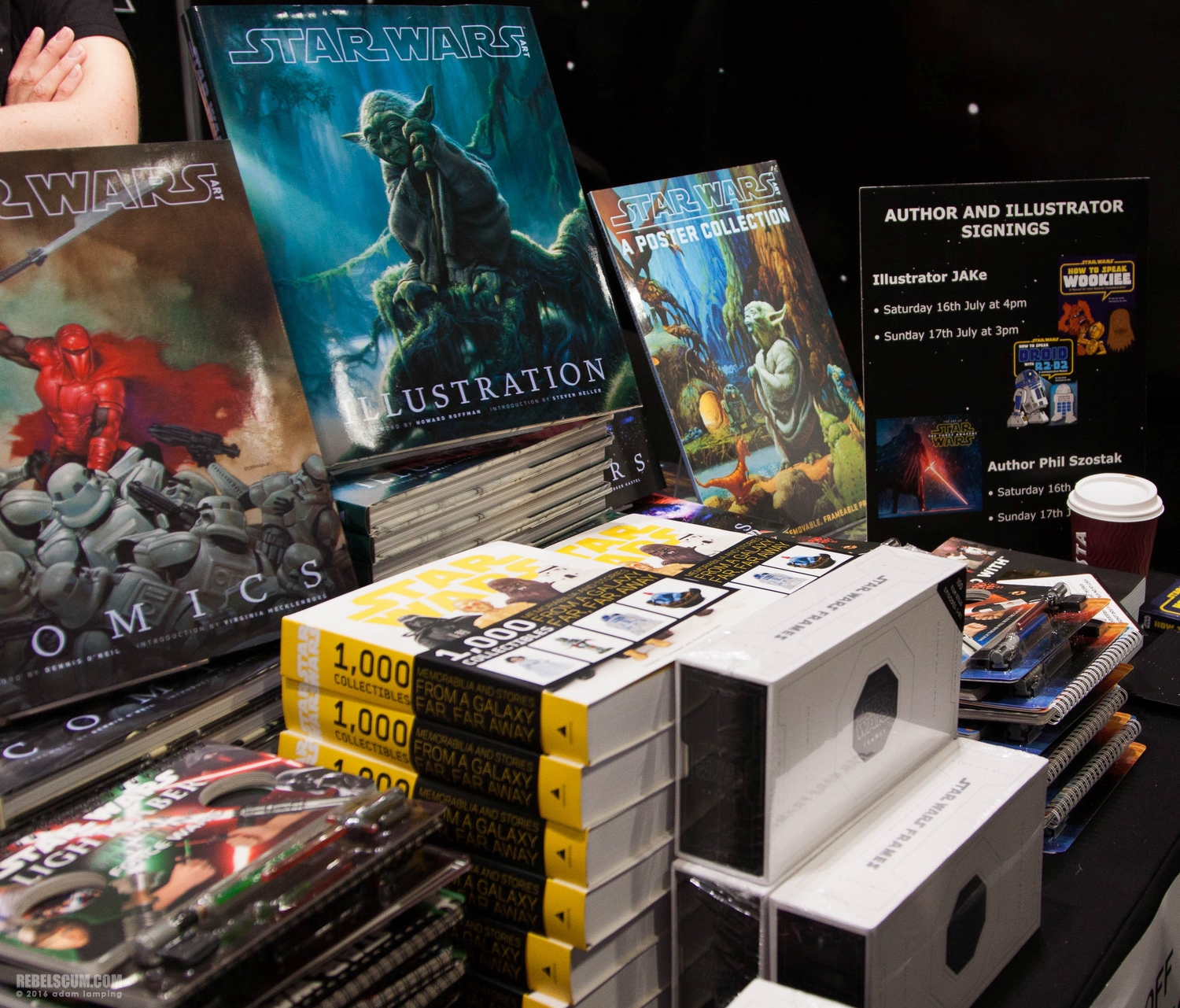 star-wars-celebration-2016-abrams-and-chronicle-books-booth-010.jpg