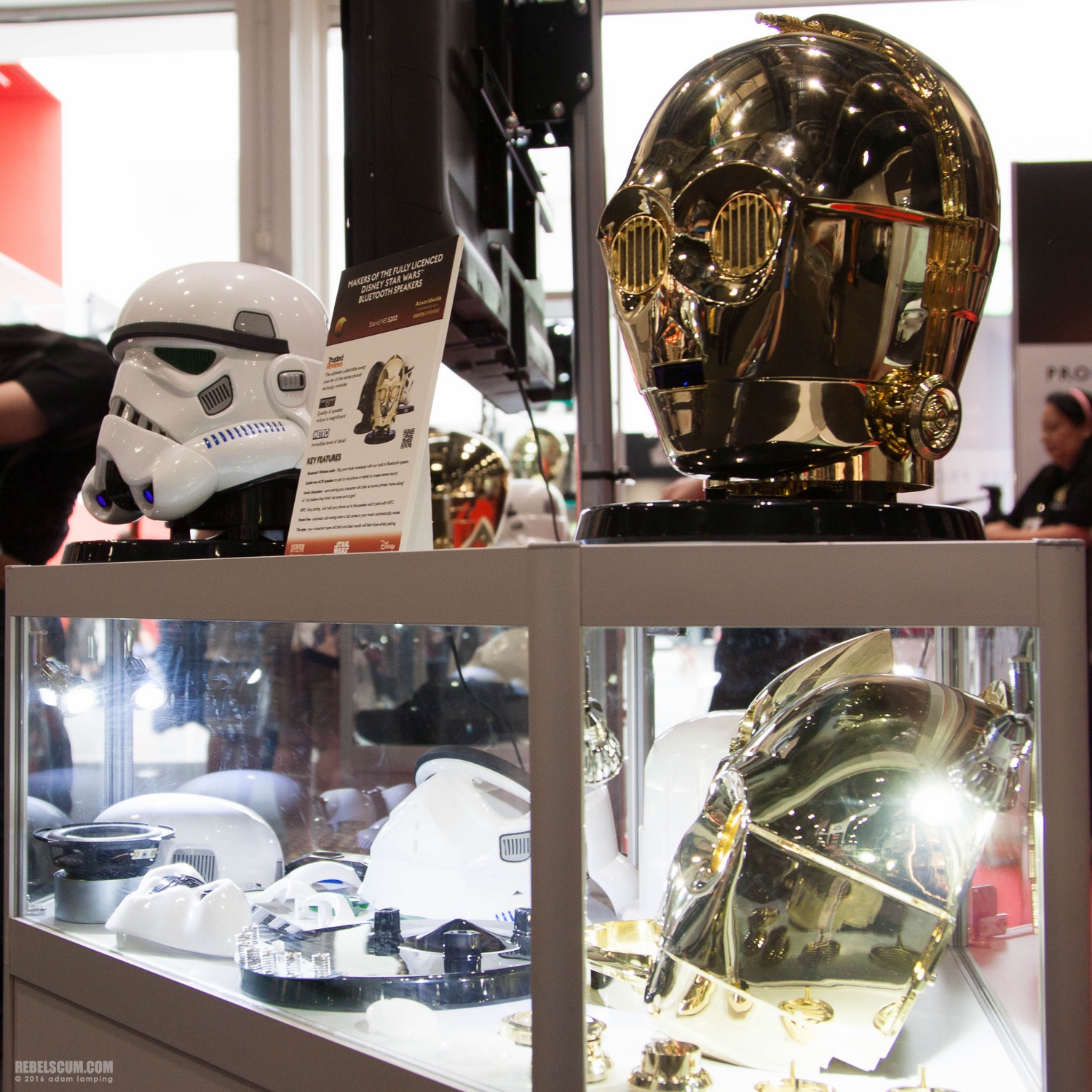 star-wars-celebration-2016-ac-worldwide-booth-023.jpg