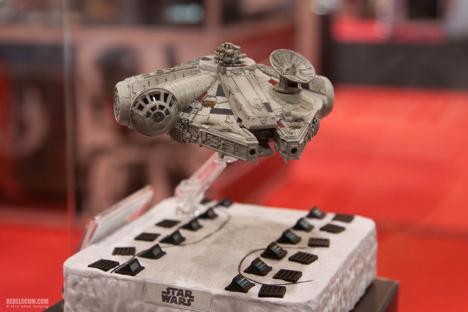 star-wars-celebration-amerang-booth-270.jpg