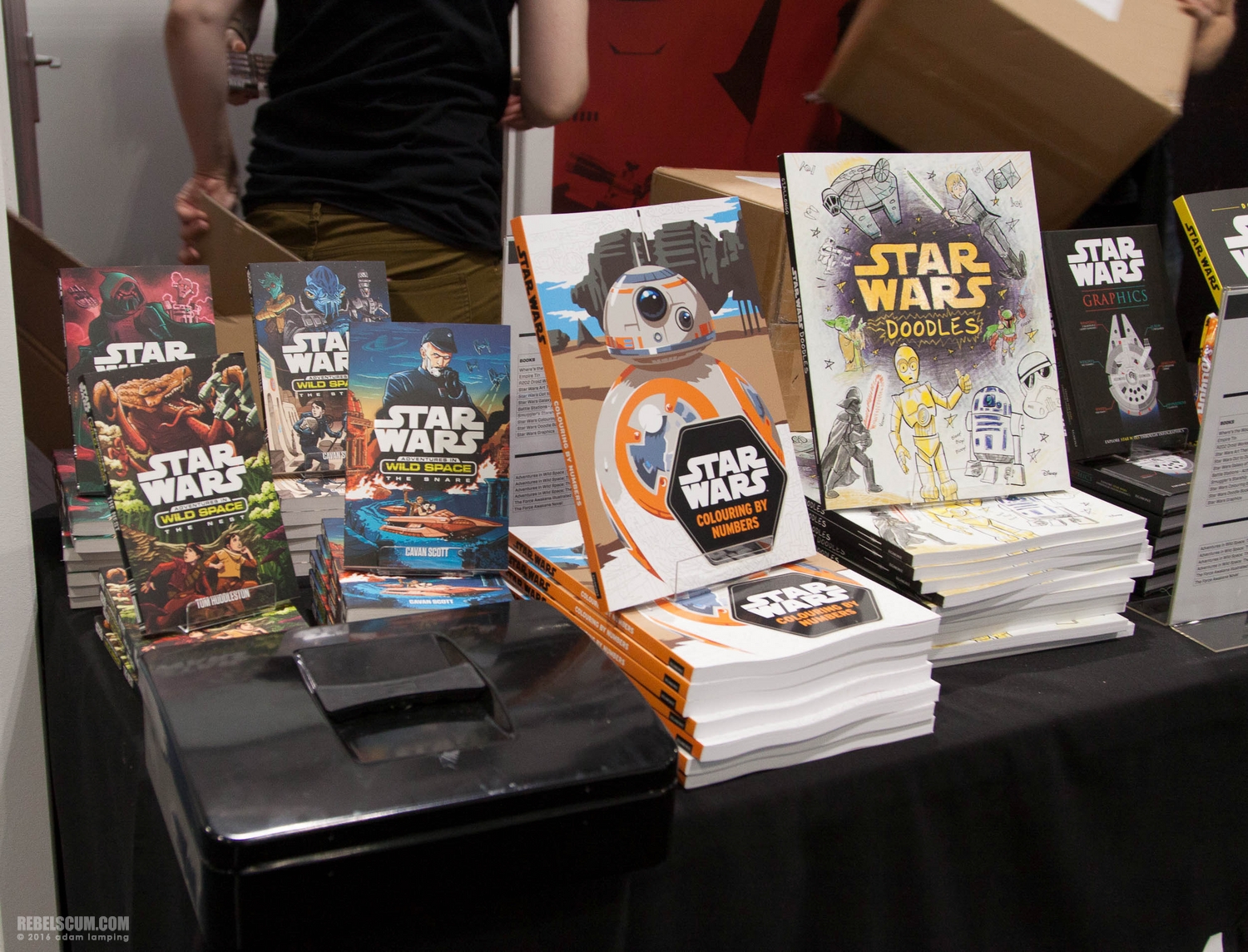 star-wars-celebration-2016-egmont-books-booth-002.jpg