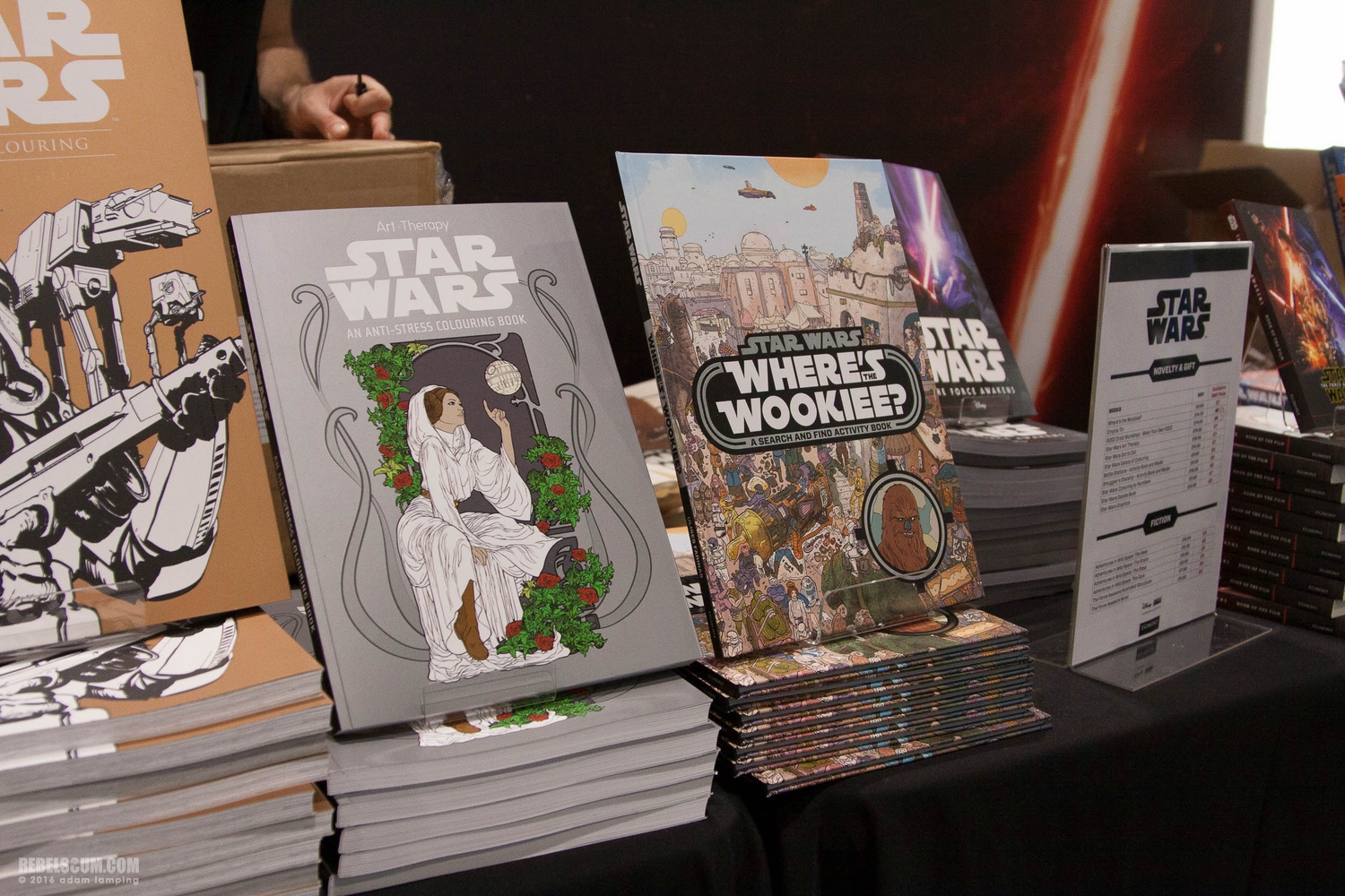 star-wars-celebration-2016-egmont-books-booth-007.jpg