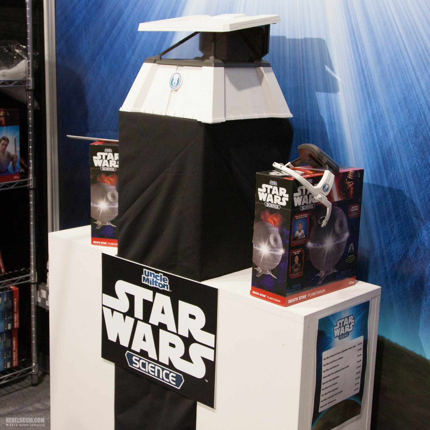 star-wars-celebration-2016-flair-uncle-milton-booth-011.jpg