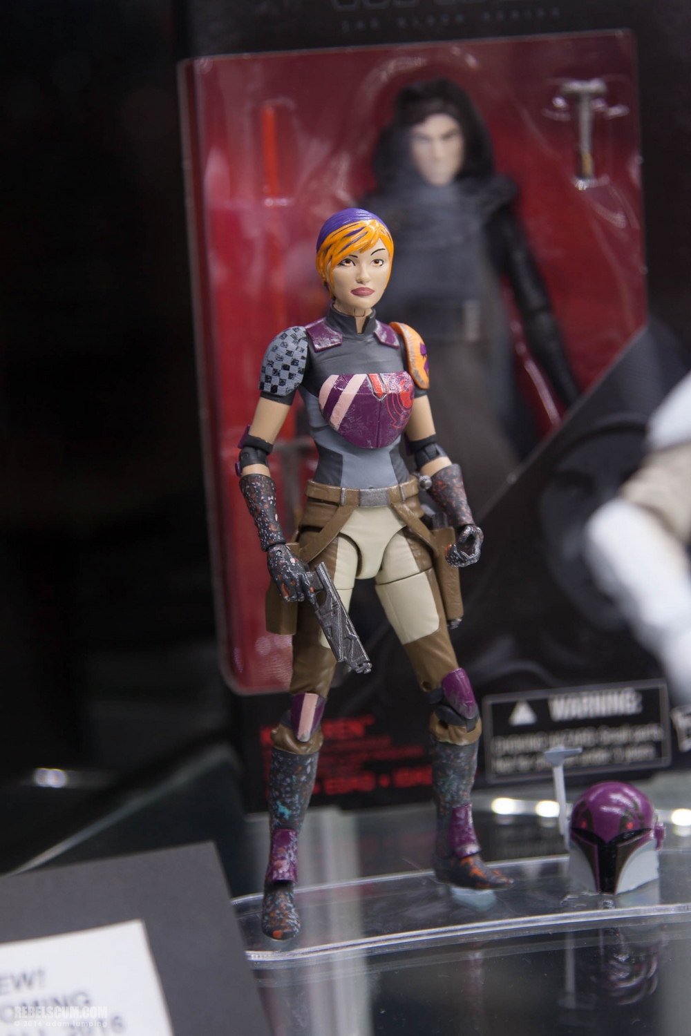 star-wars-celebration-hasbro-forbidden-planet-booth-010.jpg