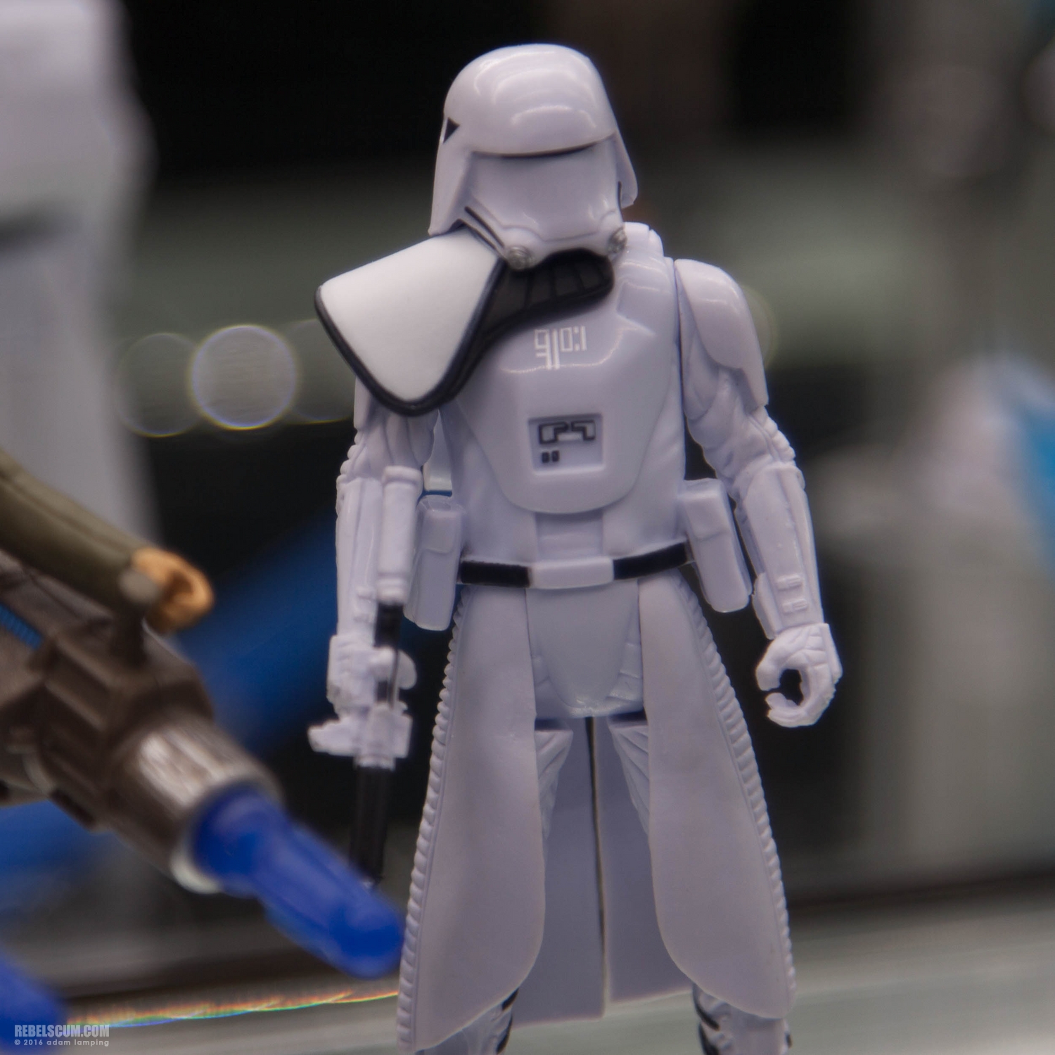 star-wars-celebration-hasbro-forbidden-planet-booth-035.jpg