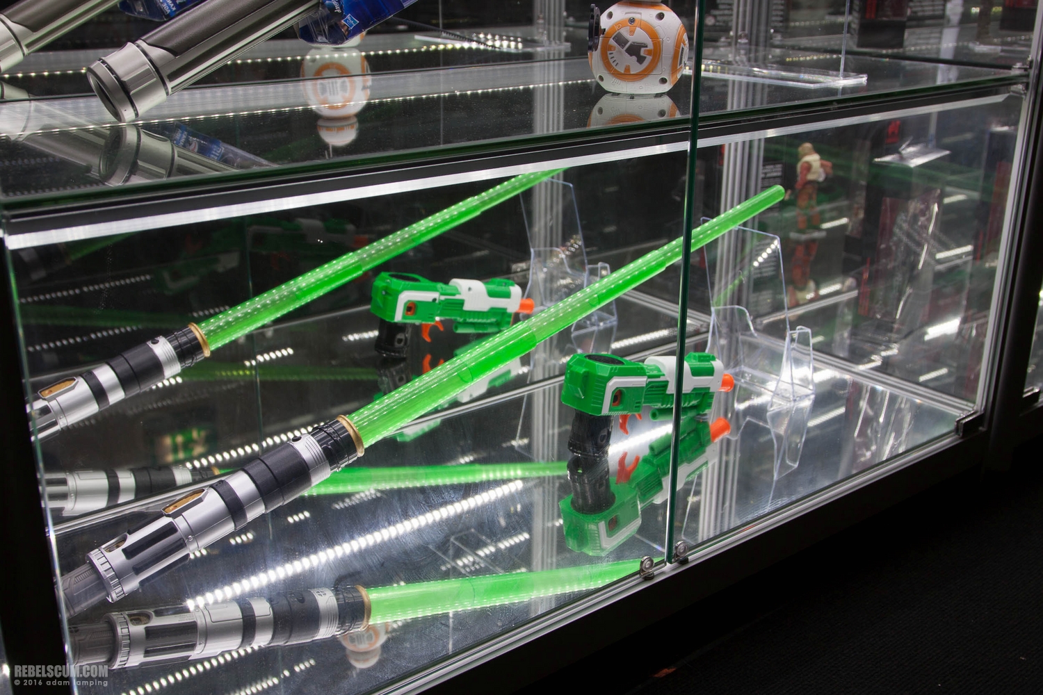 star-wars-celebration-hasbro-forbidden-planet-booth-045.jpg