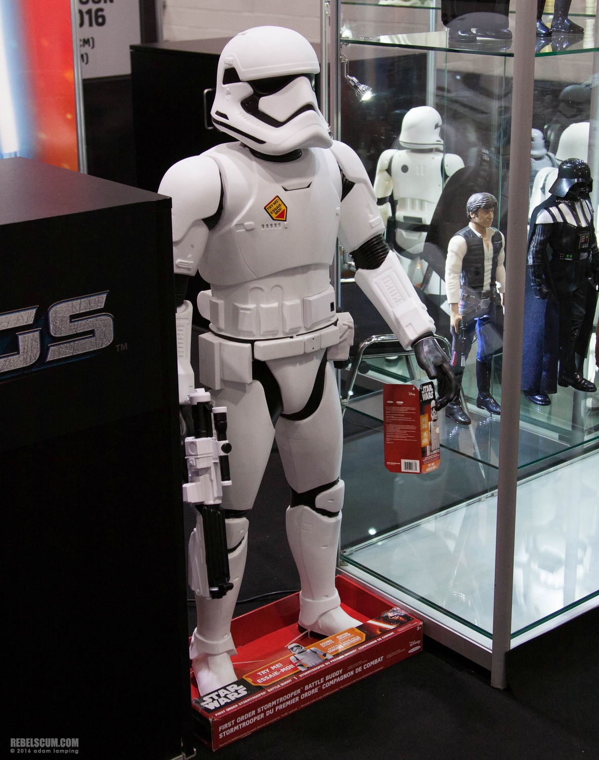 star-wars-celebration-2016-jakks-pacific-booth-002.jpg