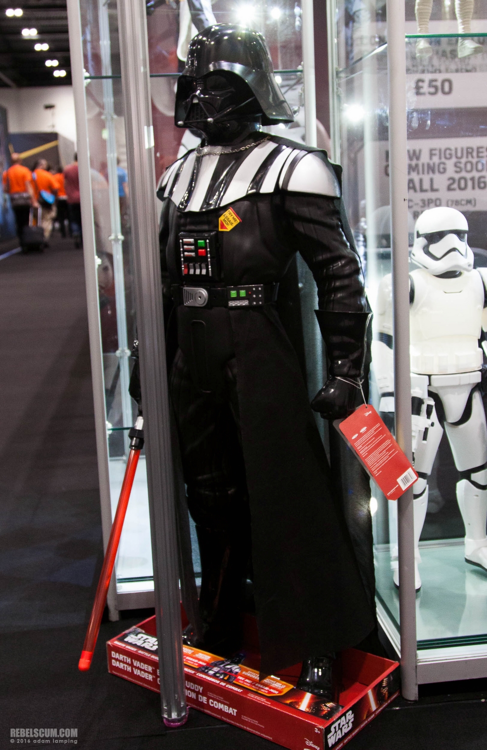 star-wars-celebration-2016-jakks-pacific-booth-005.jpg