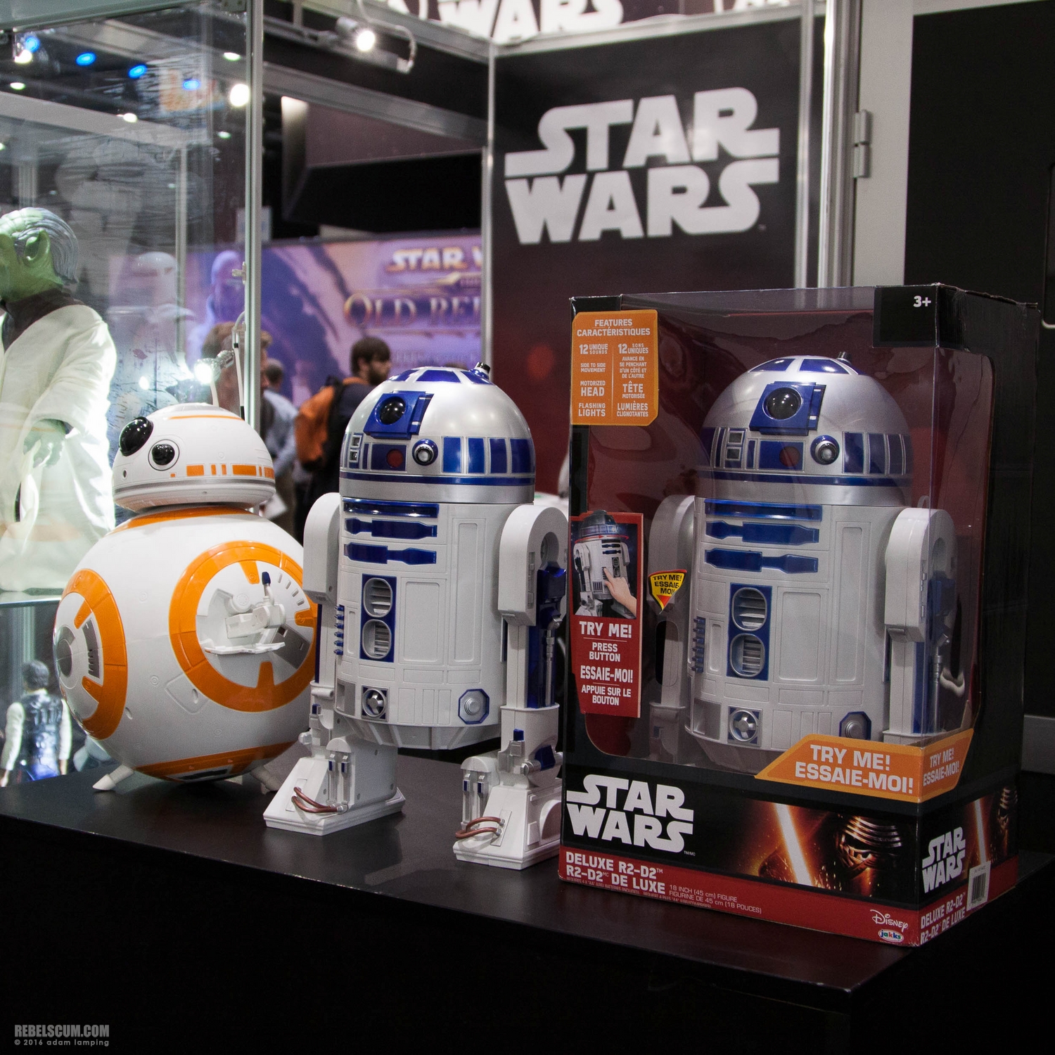 star-wars-celebration-2016-jakks-pacific-booth-011.jpg