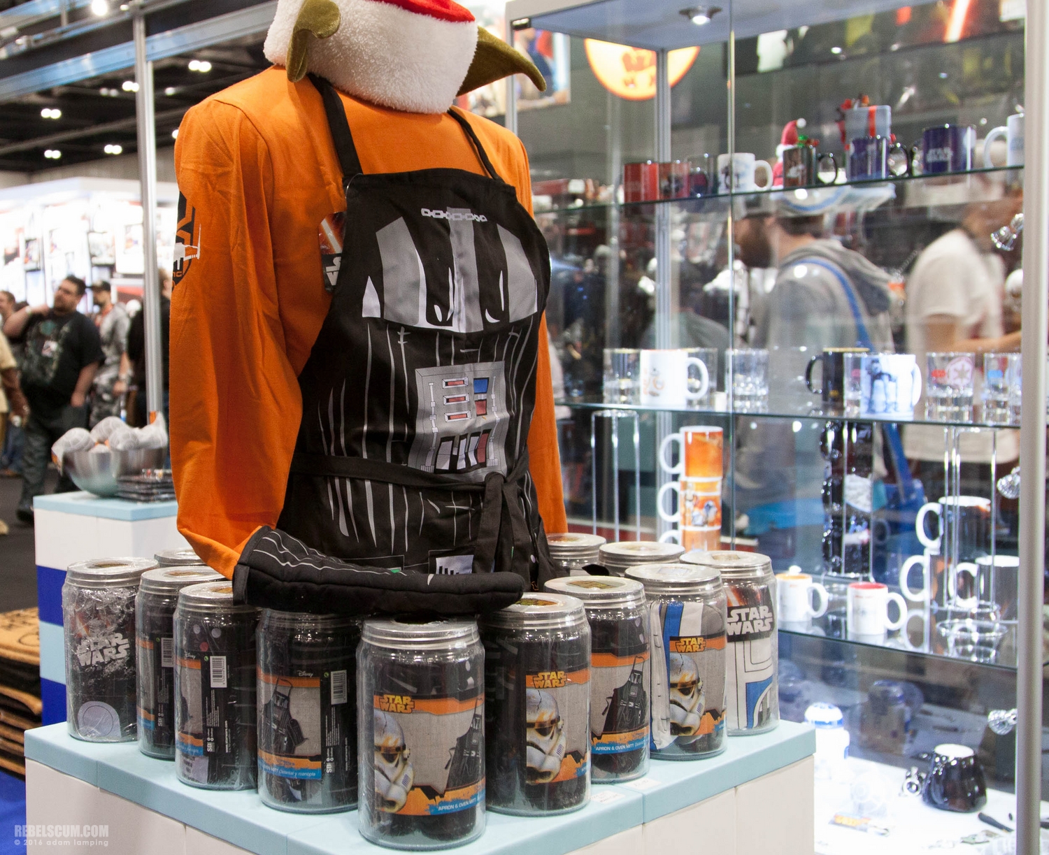 star-wars-celebration-2016-sd-toys-booth-018.jpg