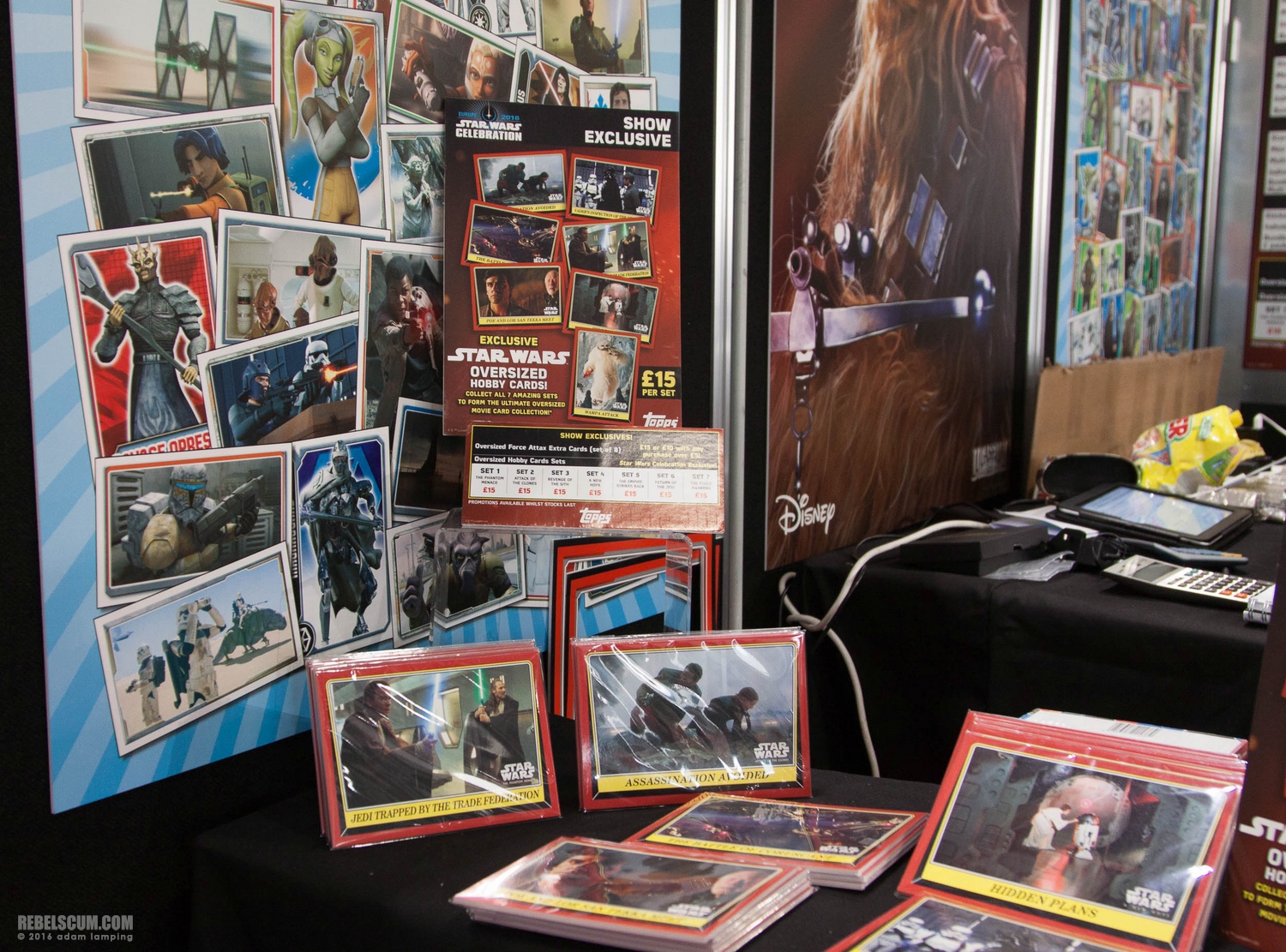 star-wars-celebration-2016-topps-booth-004.jpg