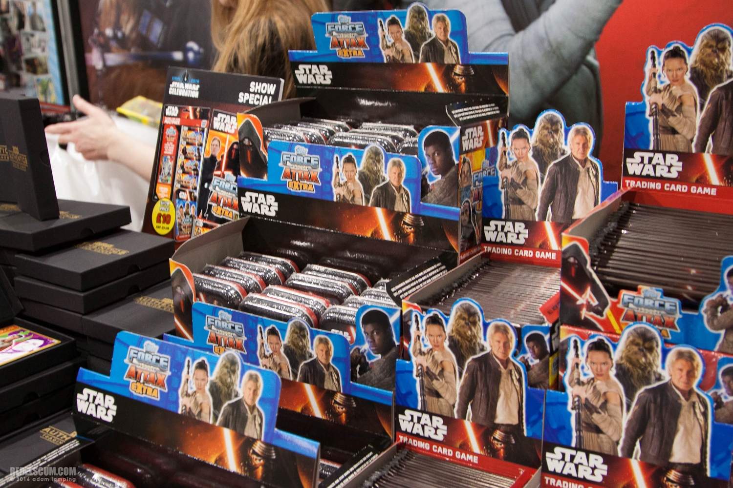 star-wars-celebration-2016-topps-booth-026.jpg