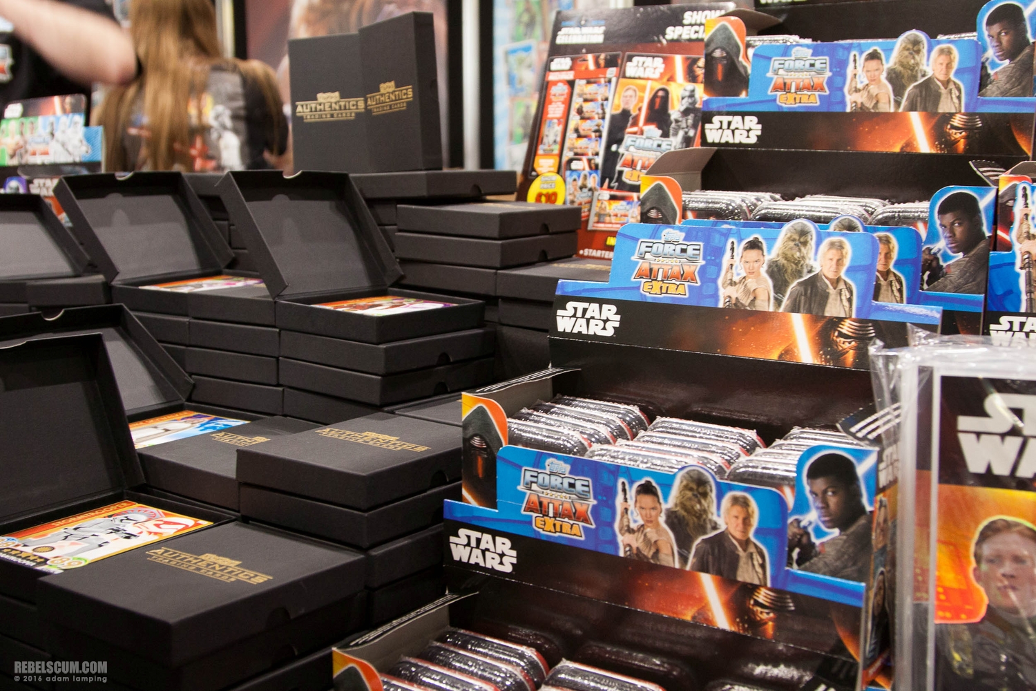 star-wars-celebration-2016-topps-booth-027.jpg