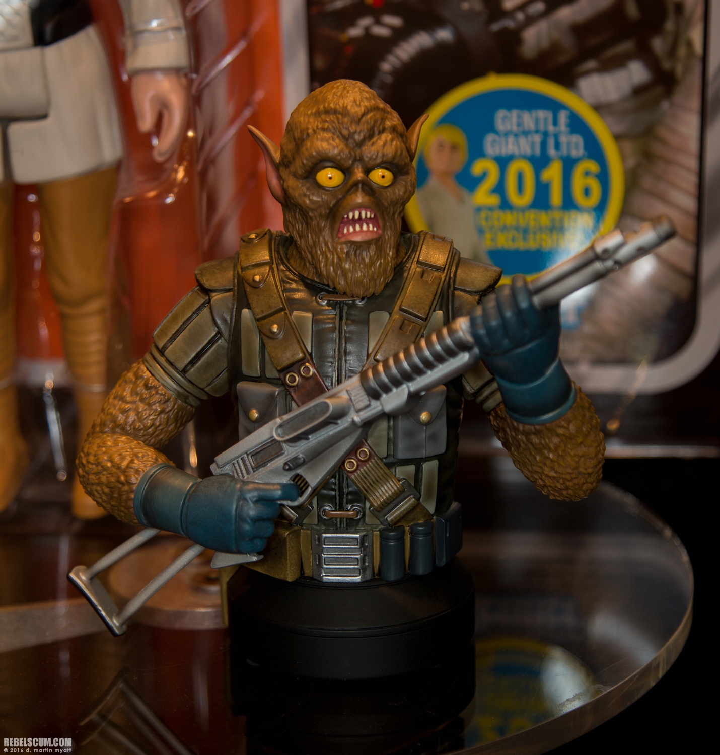 2016-SDCC-Gentle-Giant-Ltd-Booth-Wednesday-010.jpg