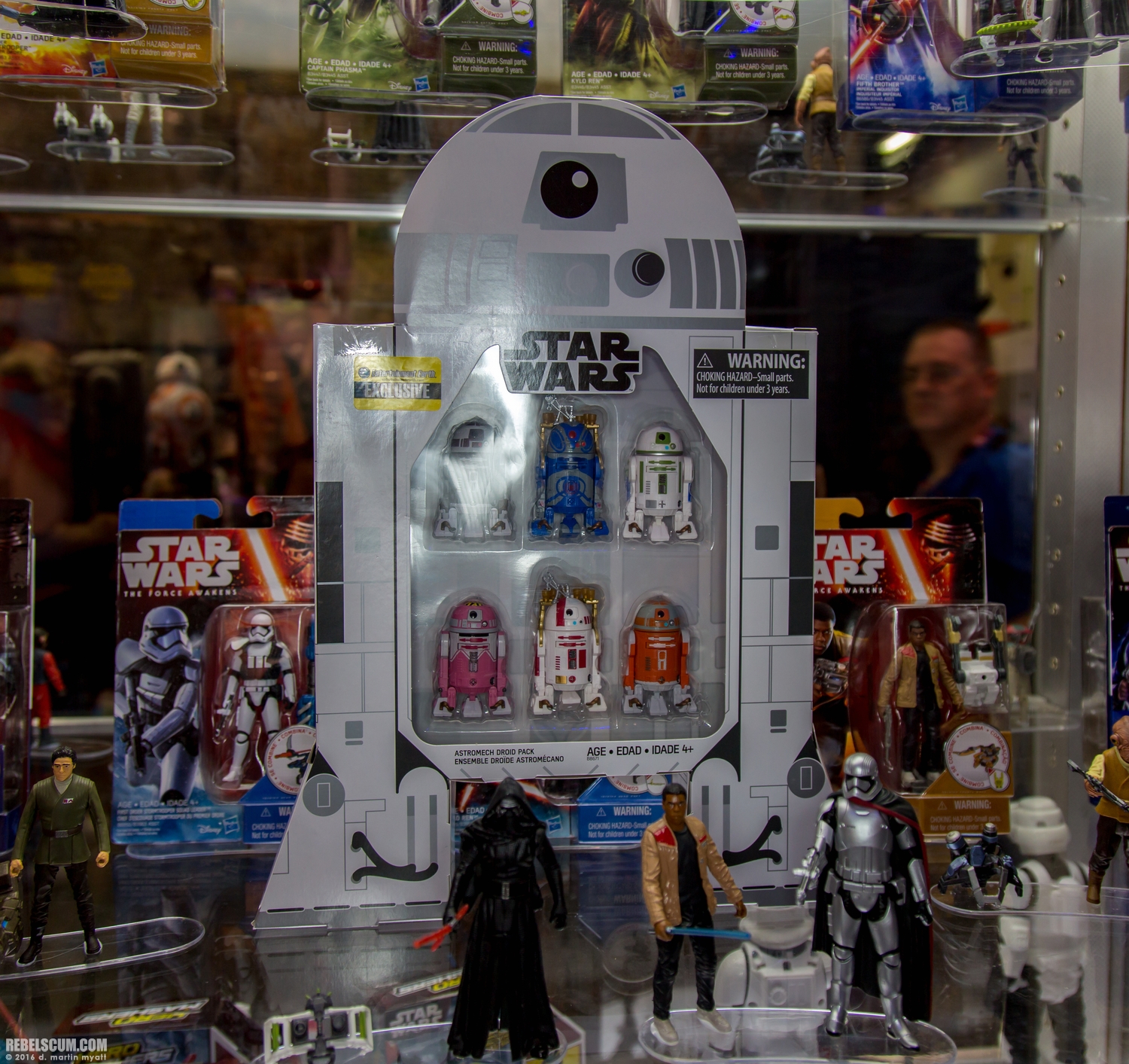 2016-SDCC-Hasbro-Booth-Wednesday-006.jpg