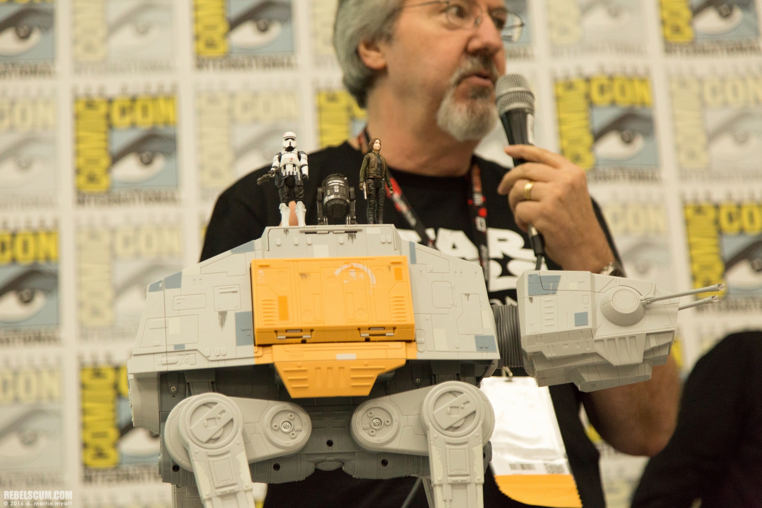 2016-SDCC-Hasbro-Star-Wars-Panel-089.jpg